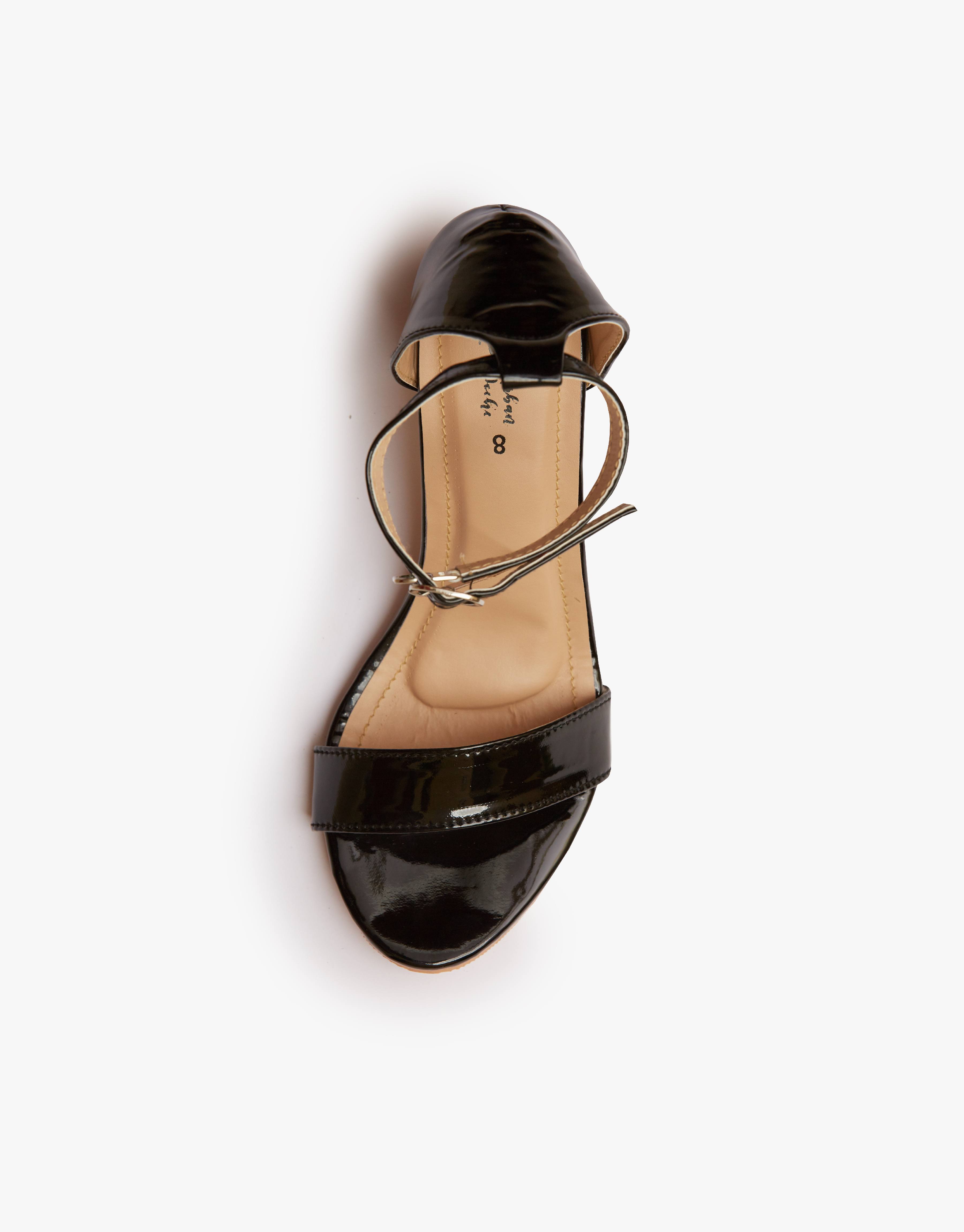 Black pearl Block Heels
