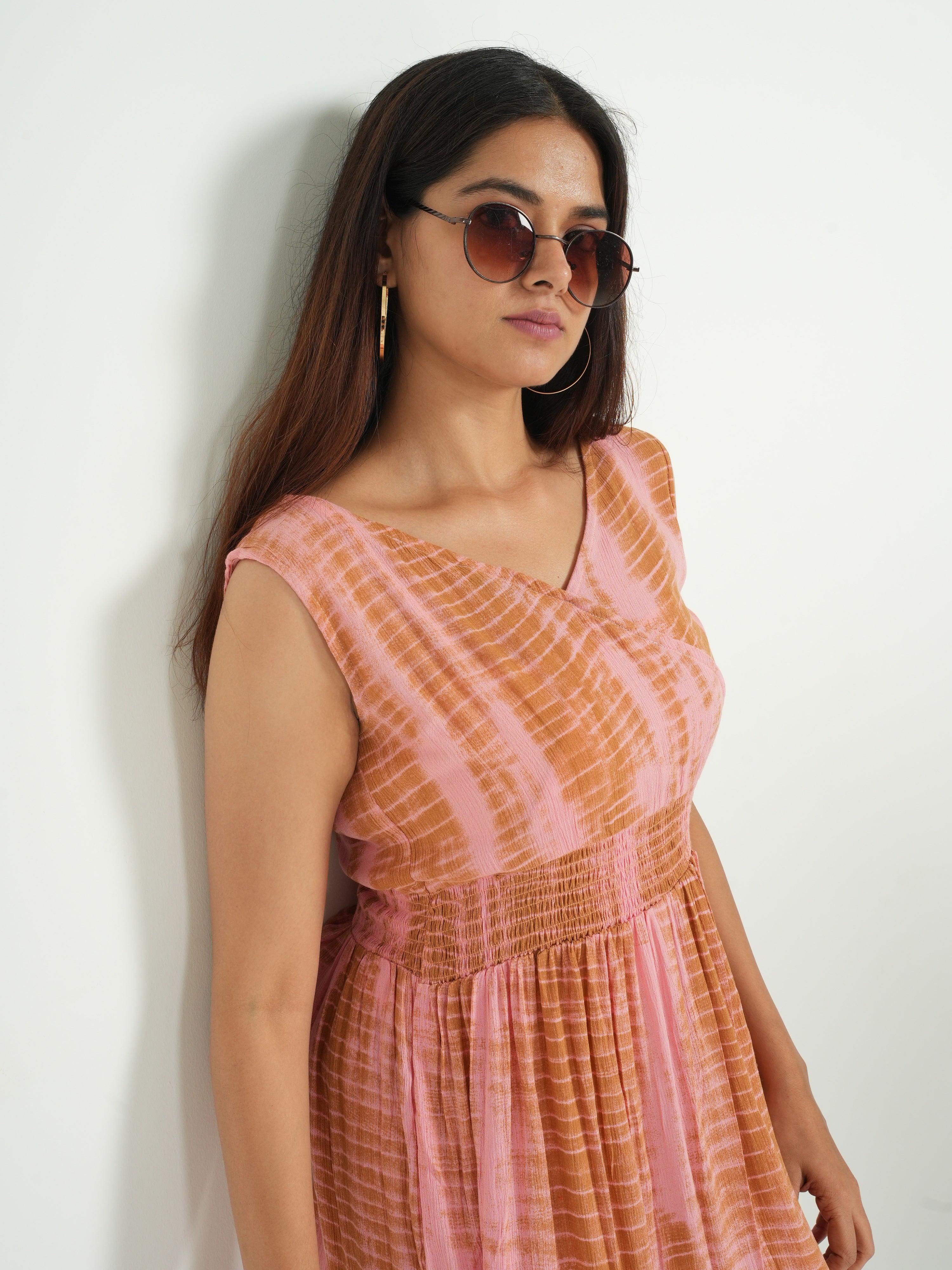 Baby Pink Knee-Lenth Dress - Pink