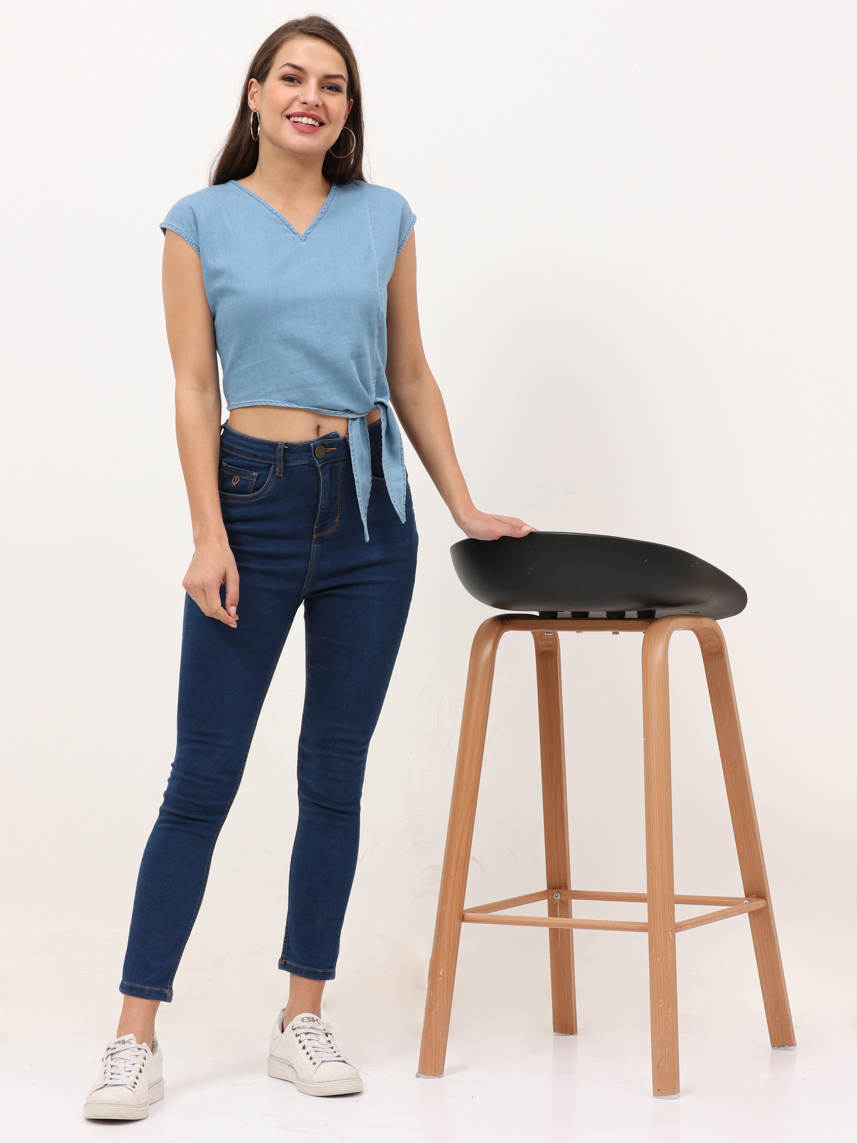 Solid tie-up waist top